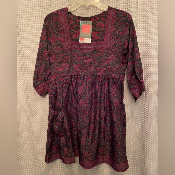 Auer Dress - Picture 1 of 1